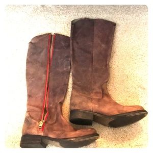 Brown boots with Red detail on zipper